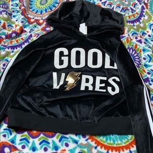 Good Vibes Cropped Hoodie